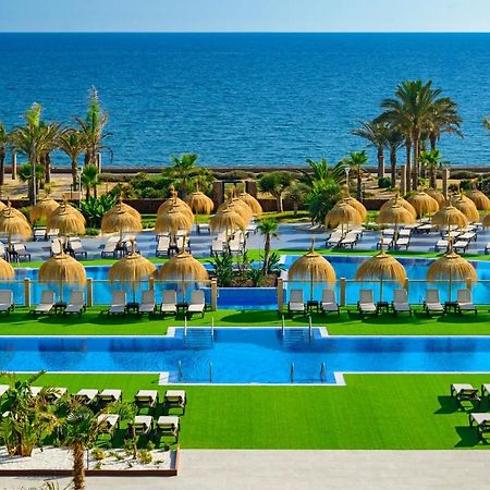 Cabogata Beach Hotel Retamar (Almeria) Exterior foto The resort's pool area