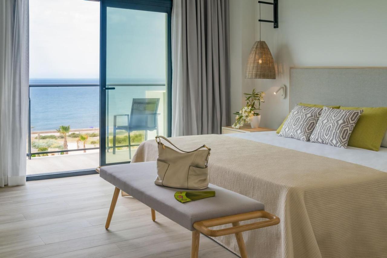 Cabogata Beach Hotel Retamar (Almeria) Exterior foto A bedroom at the hotel