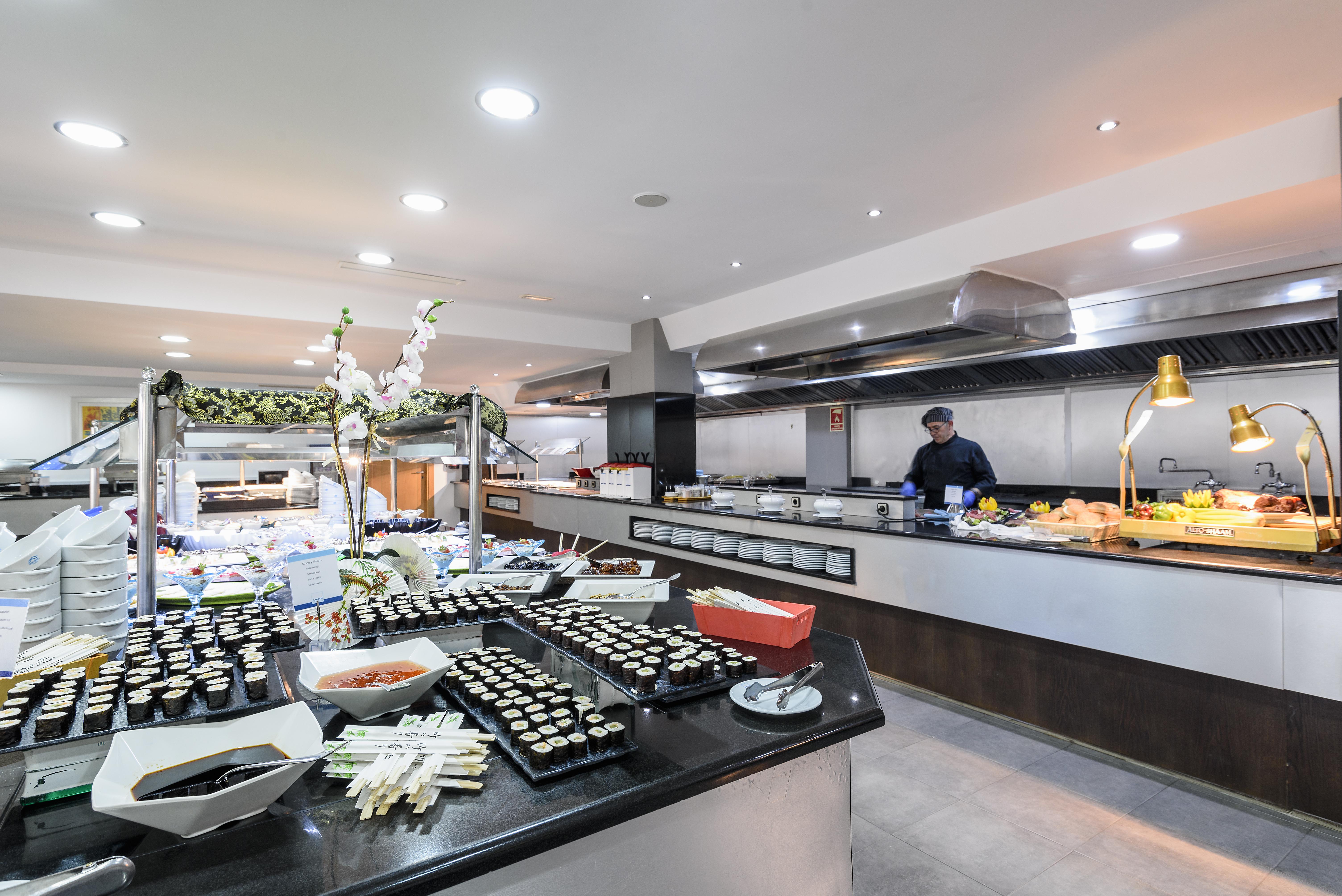 Cabogata Beach Hotel Retamar (Almeria) Exterior foto Buffet at a hotel