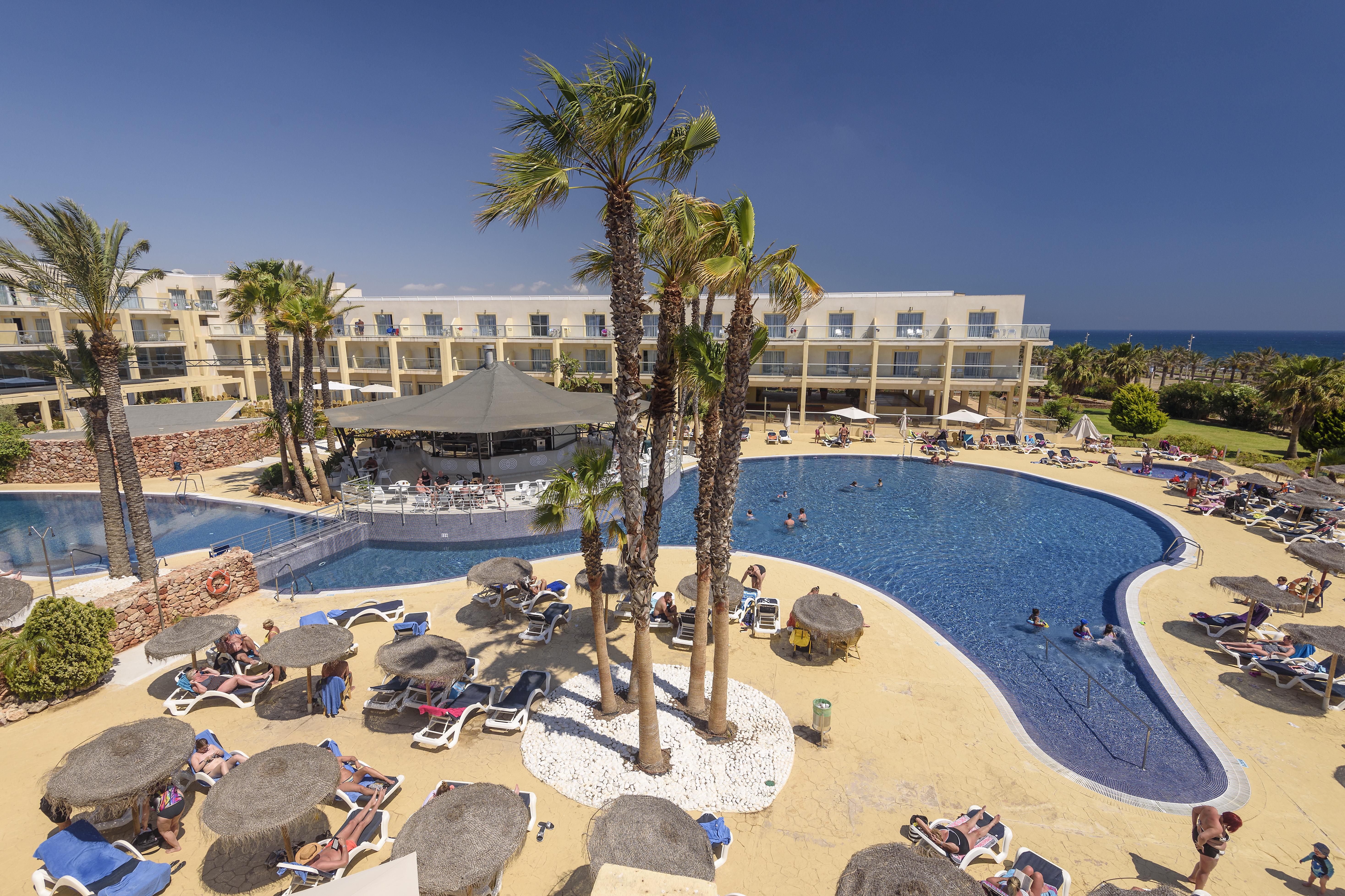Cabogata Beach Hotel Retamar (Almeria) Exterior foto The swimming pool at the Nissi Beach Hotel