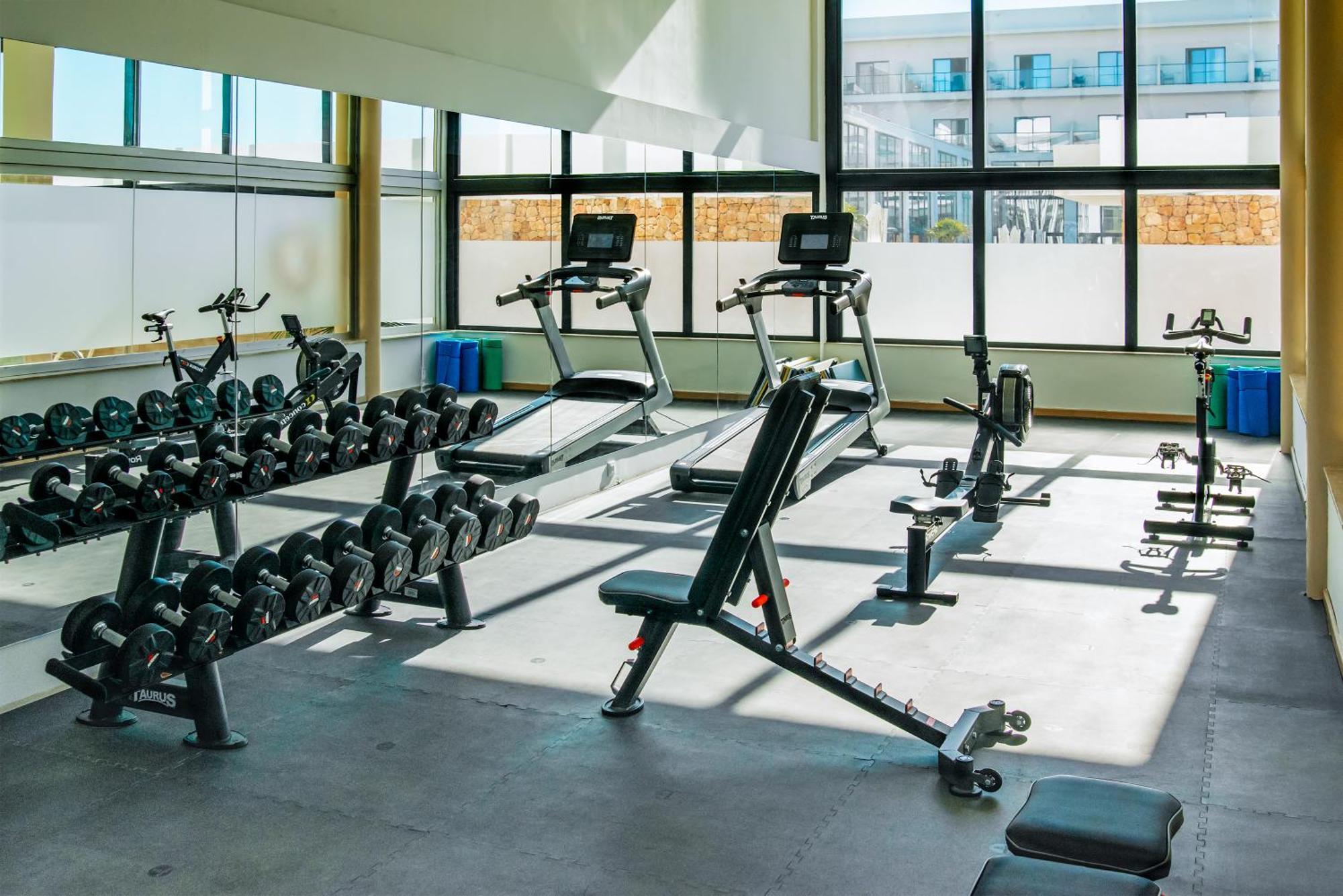 Cabogata Beach Hotel Retamar (Almeria) Exterior foto The gym at the University of Roehampton